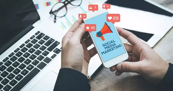 Crew CloudySocial Com